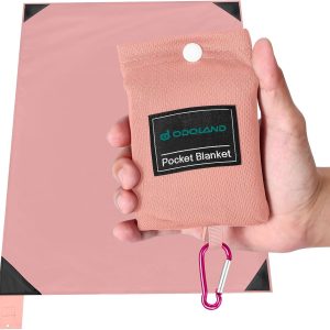 Odoland pink sand-proof waterproof beach blanket folded with carry bag
